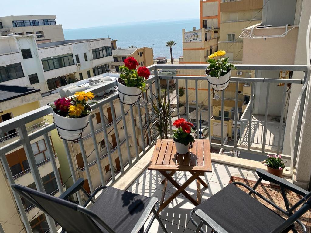 Gold Key Apartments, Durres Beach Exterior photo